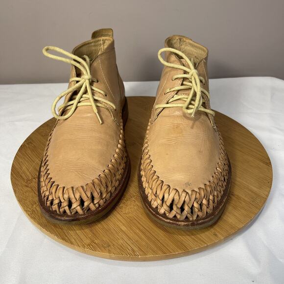 Vintage hand made Cole Haan Size 9 M Mens Moccasin Boots